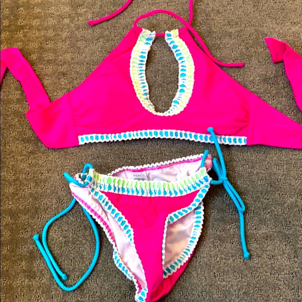 Bathing suit